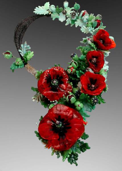 Field of Poppies, "Convergence III," ISGB, 2011, Katherine Peterson, designer and Susan Matych-Hager, lampwork artist